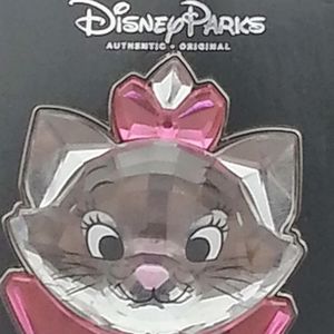 Disney Parks Pin Aristocrats Marie New on Card